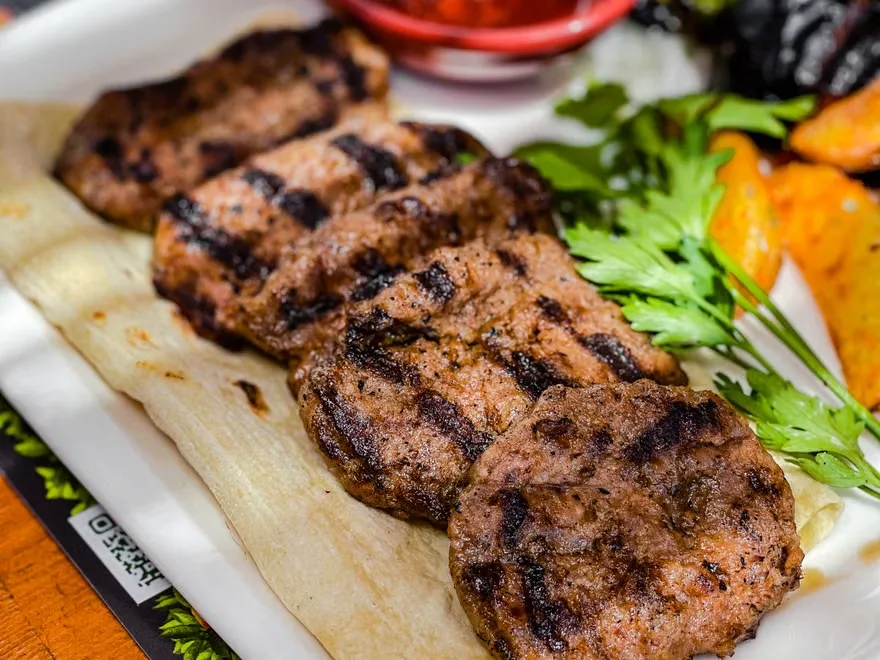 Chicken kebab plate